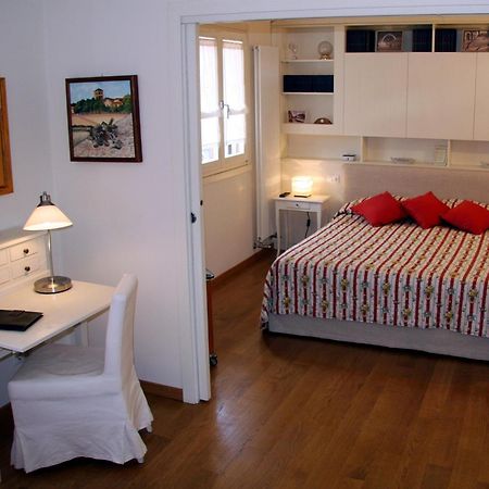 B&B al 19 Verona Exterior foto